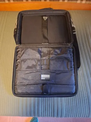 Maletín para portátil negro