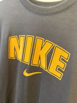 Sudadera Nike Vintage Gris y Dorado