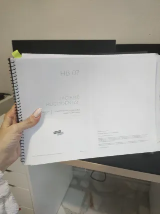 Apuntes encuadernados de Higiene Bucodental