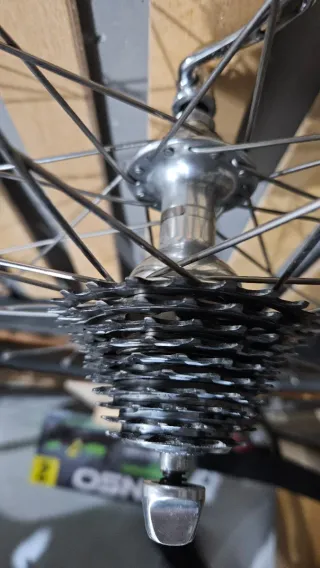 Rueda Campagnolo Record