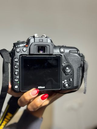 Cámara Nikon D5700 Negra