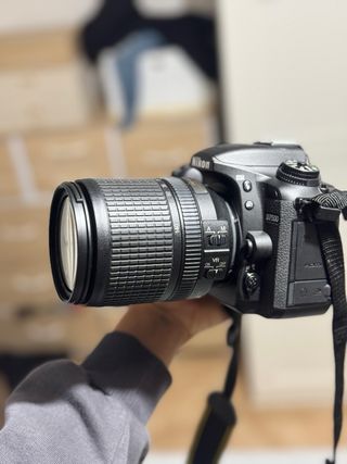 Cámara Nikon D5700 Negra