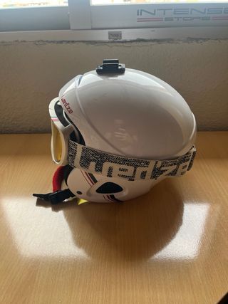 Casco y gafas de esquí marca Wedzy (decatlhon)
