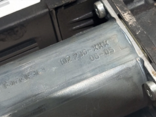 ELEVALUNAS DELANTERO DERECHO AUDI A4 BERLINA (8E)