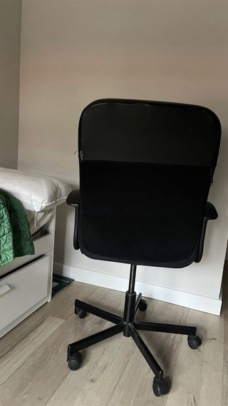 Silla de escritorio negra