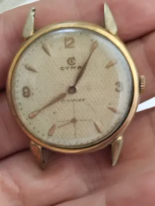 Reloj Cyma Dorado y Beige