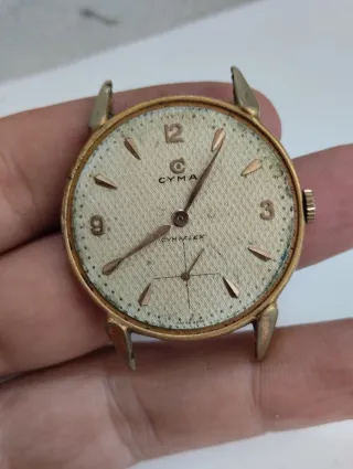 Reloj Cyma Dorado y Beige