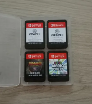 Nintendo Switch con juegos y mandos