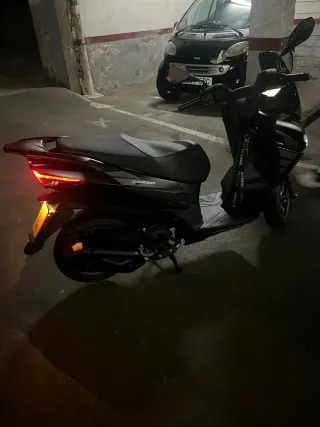 Aprilia SXR 50 Sport Scooter