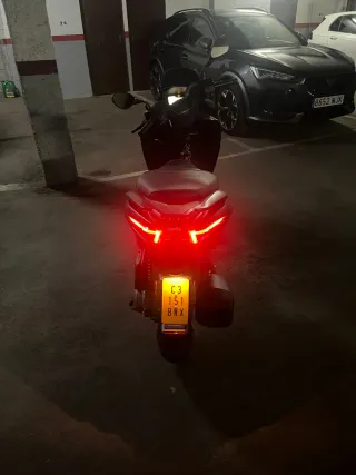 Aprilia SXR 50 Sport Scooter