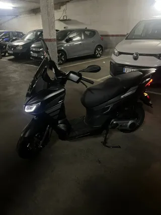 Aprilia SXR 50 Sport Scooter