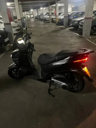 Aprilia SXR 50 Sport Scooter