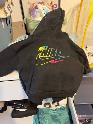 Conjunto Nike Negro Multicolor para bebe de 12-18
