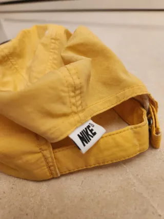 Gorra Nike Amarilla