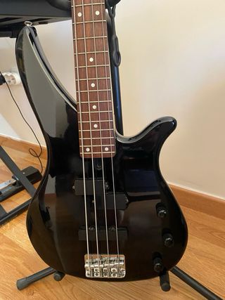 Bajo Yamaha RBX 360