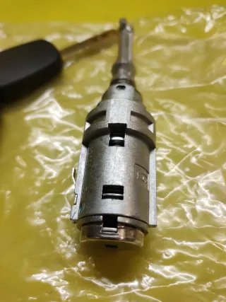 BOMBIN PUERTA CONDUCTOR CITROEN C2 C3 + 2 Llaves