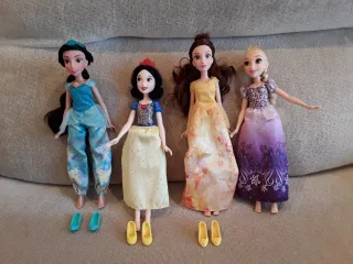 URGE!! 4 Muñecas Princesas Disney HASBRO