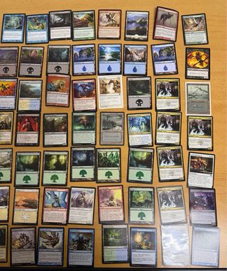 Lote 98 Cartas Magic: The Gathering Escucho oferta