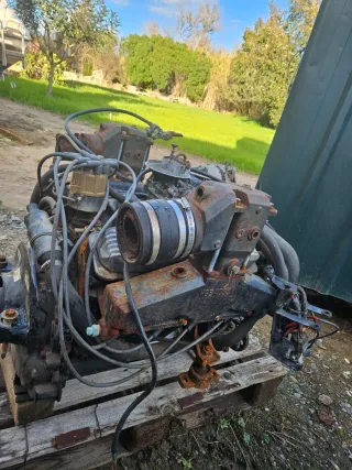 Volvo Penta V8 Motor Marino
