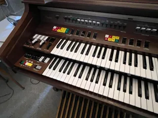 Regalo (dono) Órgano Piano Yamaha (gratis)