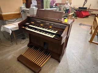 Regalo (dono) Órgano Piano Yamaha (gratis)