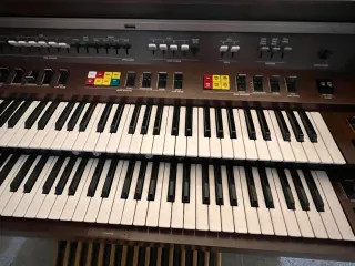 Regalo (dono) Órgano Piano Yamaha (gratis)