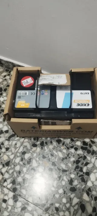 Se vende batería de coche totalmente nueva