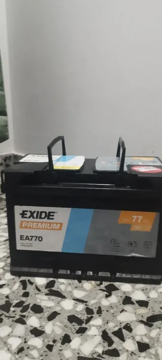 Se vende batería de coche totalmente nueva