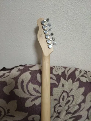 Squier Telecaster FSR Roja