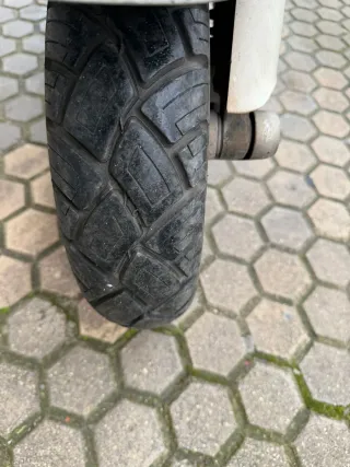 Piaggio Vespa ET4 50cc Scooter Automática