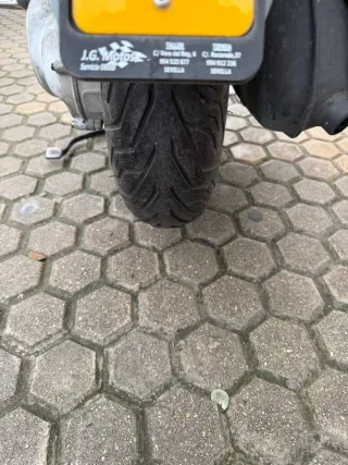 Piaggio Vespa ET4 50cc Scooter Automática