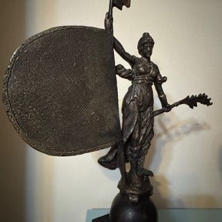 Giraldillo en bronce