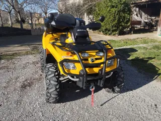 Can-Am Outlander 800 XT 4x4 Quad