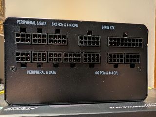 Fuente Corsair RM750 80+ Gold Modular