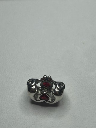 Charm Manos Corazón Plata y Rojo