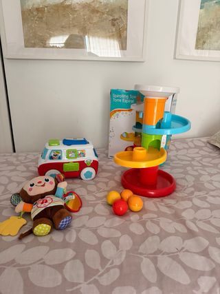 Lote Juguetes Infantiles: Bus, Mono y Torre