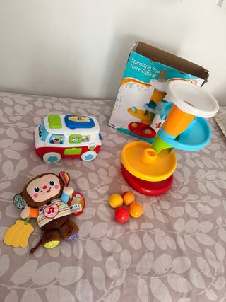Lote Juguetes Infantiles: Bus, Mono y Torre
