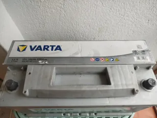 Batería Varta H3 12V 100Ah 830A