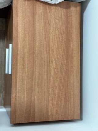 Mesita de noche de madera