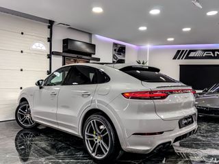 PORSCHE CAYENNE  COUPE EHYBRID SPORTDESIGN CRAYON