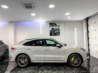 PORSCHE CAYENNE  COUPE EHYBRID SPORTDESIGN CRAYON