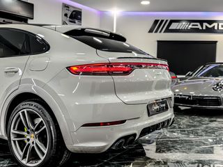 PORSCHE CAYENNE  COUPE EHYBRID SPORTDESIGN CRAYON