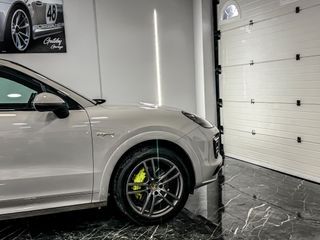 PORSCHE CAYENNE  COUPE EHYBRID SPORTDESIGN CRAYON