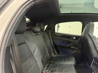 PORSCHE CAYENNE  COUPE EHYBRID SPORTDESIGN CRAYON