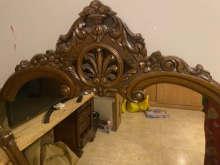 Espejo de madera tallada