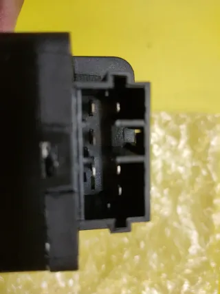 BOTONERA ELEVALUNAS PEUGEOT 206 98- CITROEN JUMPY