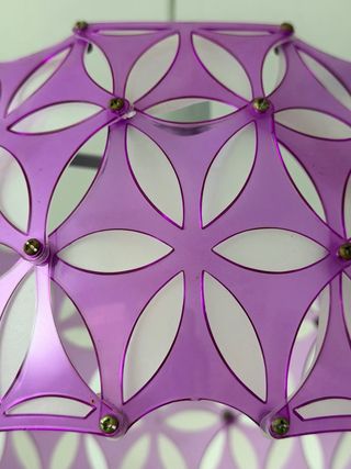 Lámpara juvenil lila y plata Leroy Merlin