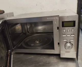 Microondas Grunkel Plata