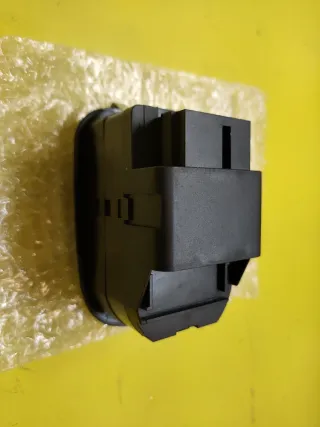 BOTONERA ELEVALUNAS PEUGEOT 206 98- CITROEN JUMPY