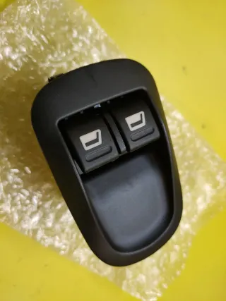 BOTONERA ELEVALUNAS PEUGEOT 206 98- CITROEN JUMPY